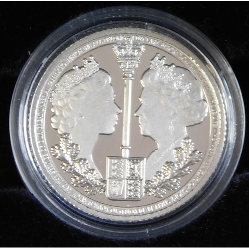 647 - Great Britain 2022 Proof Platinum Jubilee Platinum Sovereign, Gibraltar, case of issue and certifica... 