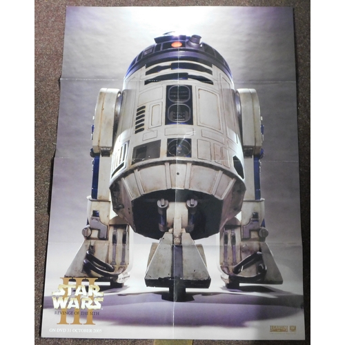 701 - Posters 'Star Wars' (3) crease folds, but very good condition