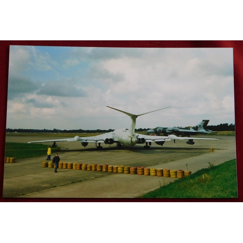 721 - Aviation photographs (6x9) group of 4. Hadley Page Victor K2 XM715 on taxi run down Bruntingthorpe r... 