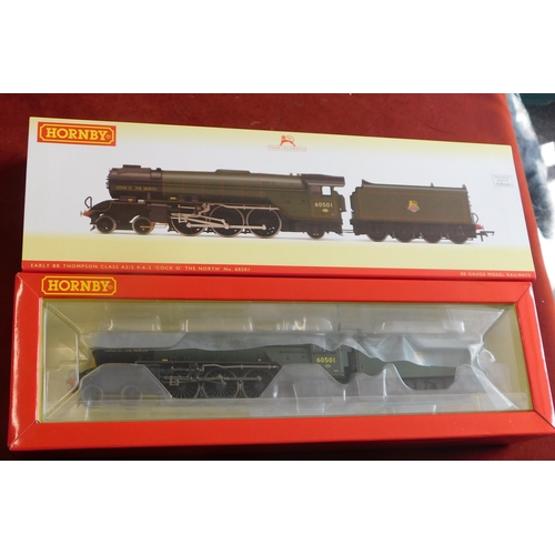 524 - Hornby Locomotive BR Thompson Class A2/2 4-6-2 'Cock of the North' No.60501 mint and boxed