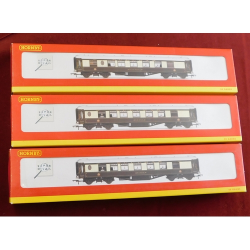 551 - Hornby Gresley & Pullman Coaches/Rolling Stock - A mint and boxed range of (23) including special it... 