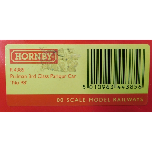 555 - Hornby Pullman 3rd Class Parlour Car R4385 No.98 mint and boxed