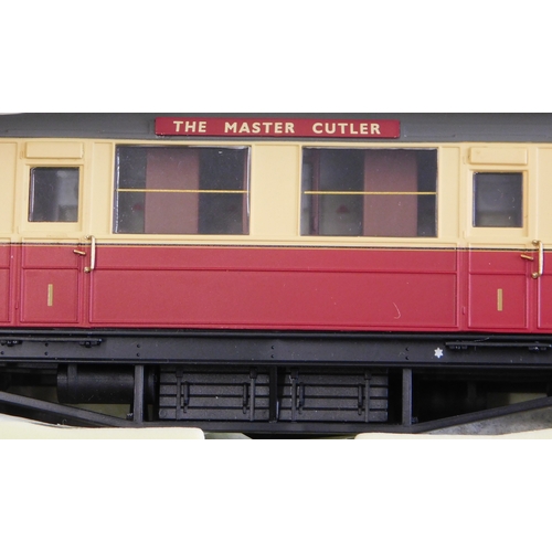 560 - Hornby Cresley 'Master Cutler' Coach Set (3)