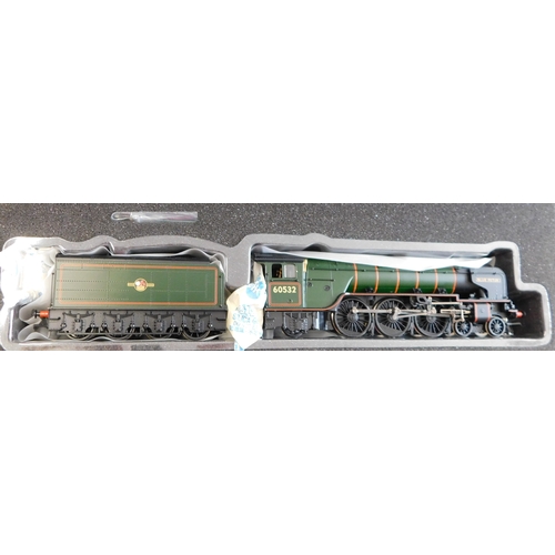 565 - Bachmann Locomotive Class A2 'Blue Peter' Brunswick Green Late Crest, mint and boxed is in branch li... 