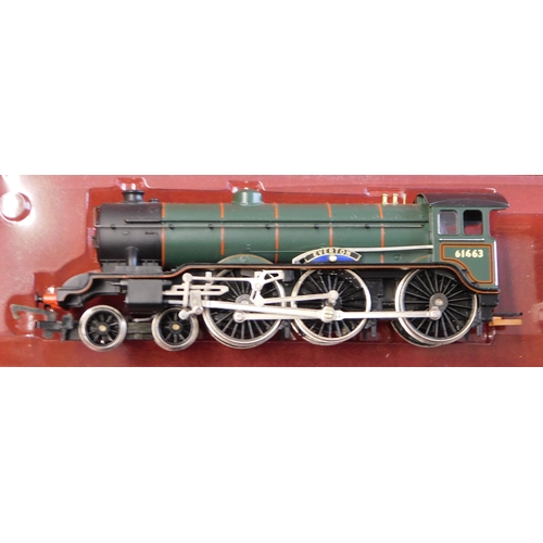 603 - Hornby Locomotive BR 4-6-0 loco Class B17/4 'Everton' mint and boxed