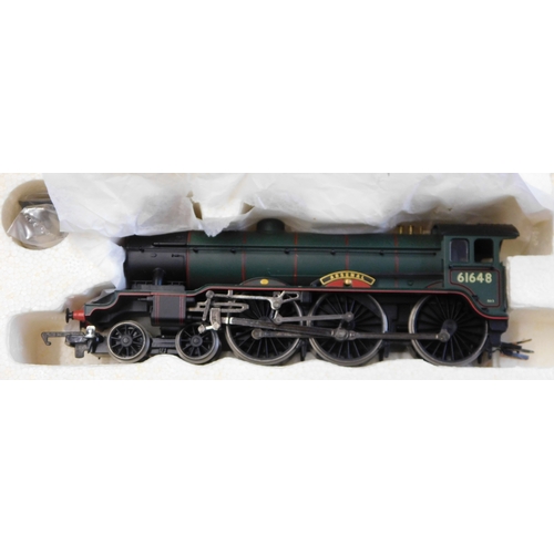 604 - Hornby Locomotive BR 4-6-0 Class B17/4 loco '616489 Arsenal' mint and boxed