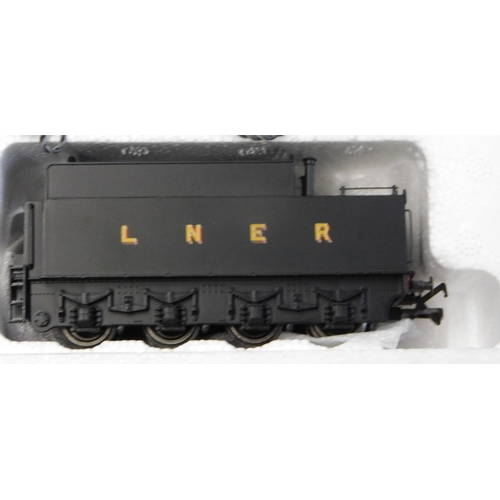 620 - Bachmann/Branch Line Locomotive WD 2-8-0 Austerity Locomotive BR black late crest '90566' (32-356) m... 