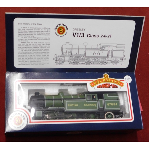 636 - Bachmann Locomotive V3 Tank 67684 'Doncaster Green British Railways' (Hopper type bunker) mint and b... 