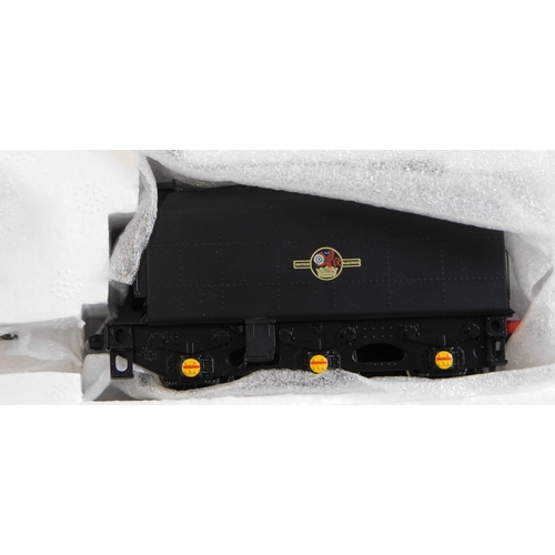 677 - Bachmann Locomotive 32-851 Class 9F 2-10-0 Standard 92192 D/C Chimney BR late crest black Rrif Tende... 