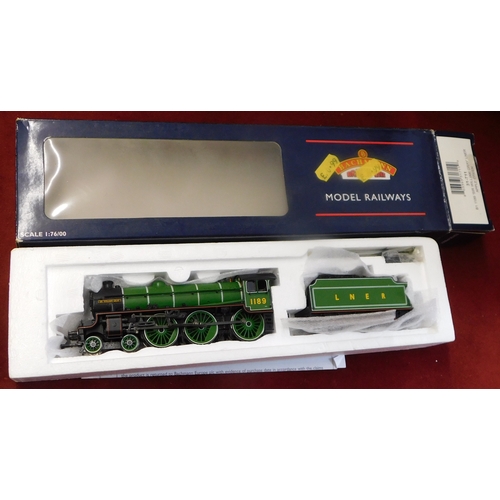 702 - Bachmann Locomotive 31-711 B1 1189 'Sir William Gray' LNER apple green, mint and boxed Retail £70