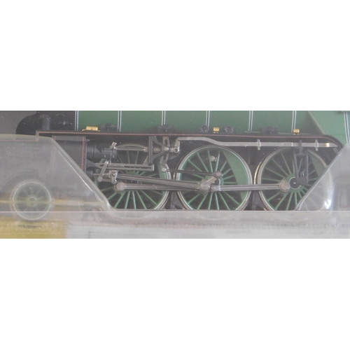 716 - Hornby Locomotive R3833 LNER Thompson Class A2/3 4-6-2 'Chamossaire' No.514, mint and boxed Retail £... 