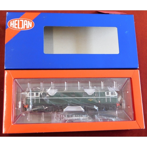 722 - Heljan Locomotive Class 26/0 D5300 BR green, semi gloss, mint and boxed