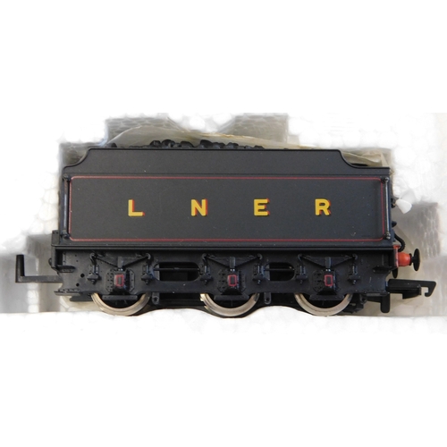 768 - Replica Railways Locomotives (2) No.11013 class B1 LNER black and N11014 class B1, BR black (2) both... 