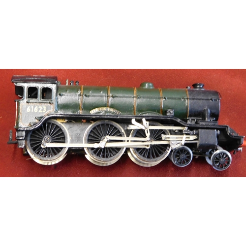 772 - McGowan Models (2) Aske Hall Loco and Tender B17/2 '61627' and Lambton Castle B17/2 - 61623 LNER bot... 