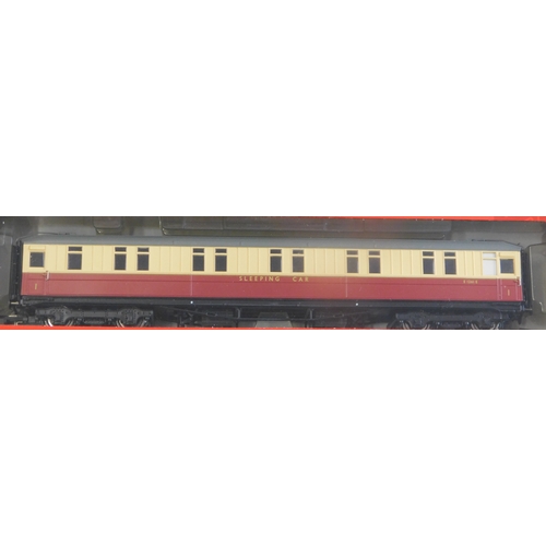 806 - Hornby Coaches SCX 1st class sleeper, (2) buffet car, 1st class and 1st class and 1st class braker a... 