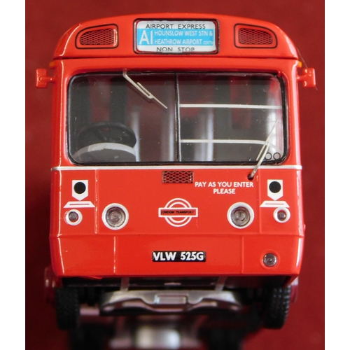 917 - Britbus 1:76 scale boxed, Britbus model No.ME-003 Ramblers Holidays, single decker, excellent condit... 