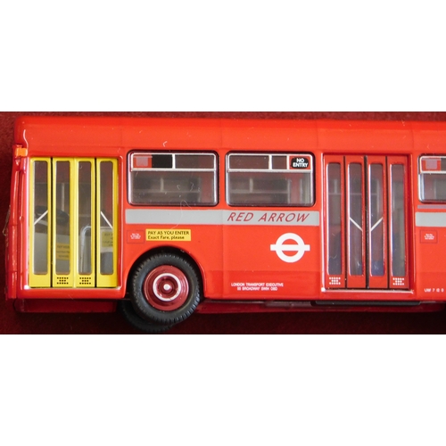 930 - Britbus 1:76 scale No.AS2-001 boxed London Transport Museum, Red Arrow, Short Swift, Route 501, sing... 