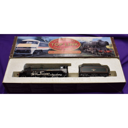 20 - Manchester United 00 Gauge Scale model Hornby engine R.315 BR Class B17/4 