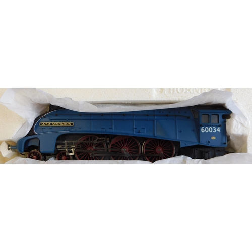 516 - Hornby Locomotive 'The Royal Scot' Class A Locomotive and three coaches, Limited Edition Train Pack,... 