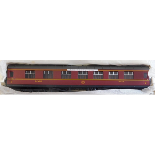 516 - Hornby Locomotive 'The Royal Scot' Class A Locomotive and three coaches, Limited Edition Train Pack,... 