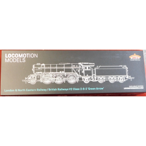 566 - Bachmann Locomotive LNER/BR V2 Class 2-6-2 'Green Arrow' Locomotive Models mint and boxed superb