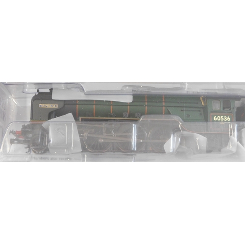 571 - Bachmann Locomotive Class A2 60536 'Trimbrush' BR lined green early emblem, mint and boxed