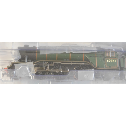 572 - Bachmann Locomotive LNER V2 Class 60847 'St Peter's School' BR lined green late crest