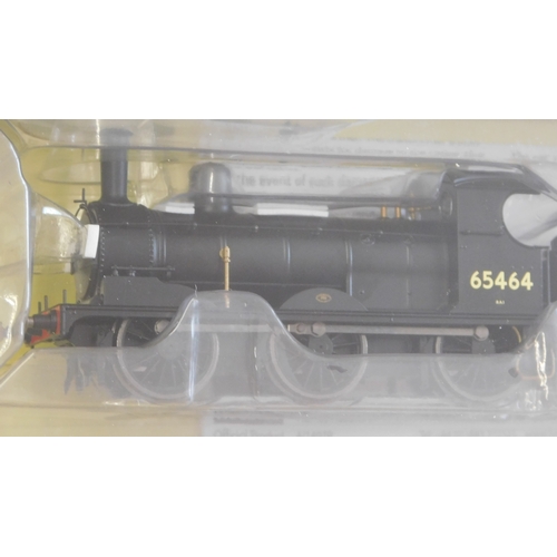 582 - Hornby Locomotive Late BR Class J15, 65464, mint and boxed