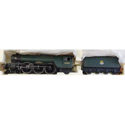 651 - Hornby Locomotive R2341 BR 4-6-2 Class A3 Locomotive 'Windsor Lad' mint and boxed