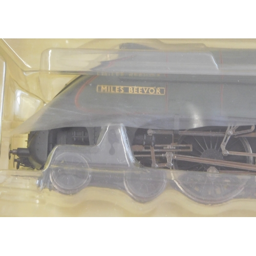 652 - Hornby Locomotive R3522 Brearly 4-6-2 Class 4 'Miles Beevor' No.60026 mint and boxed