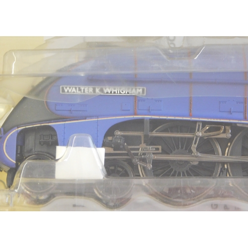 653 - Hornby Locomotive R3701 BR Class A4 'Walter K Whigham' No.60028 mint and boxed