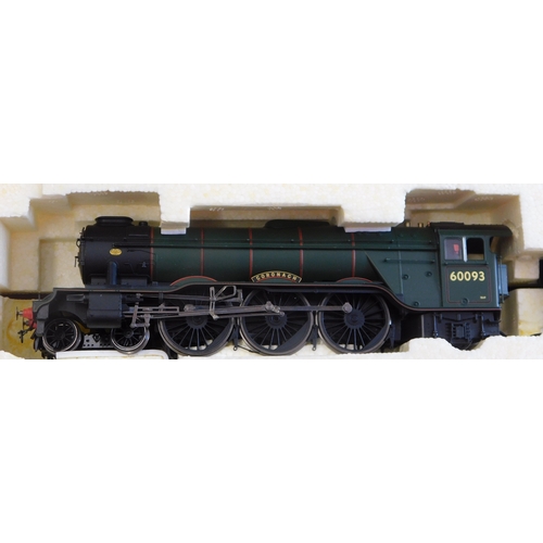 656 - Hornby Locomotive R3013 BR 4-6-2 Class A3 Locomotive 60093 'Coronach' mint and boxed