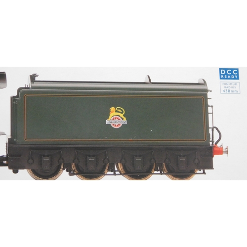 657 - Hornby Locomotive R2617 BR 4-6-2 Class A3 Locomotive 60067 'Ladas' mint and boxed