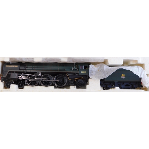 658 - Hornby Locomotive R2619 BR 4-6-2 Britannia Class Locomotive 70037 'Hereward The Wake' mint and boxed