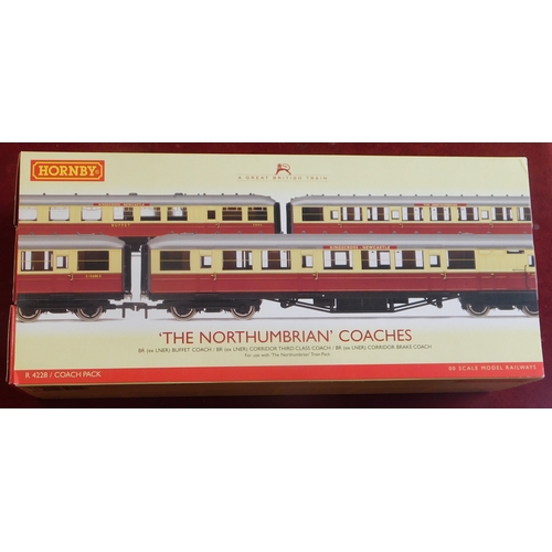 760 - Hornby Coaches R4228 Northumbrian Coach Pack, R4255 Master Cutler Coach Pack, R4179A Corridor Brake,... 