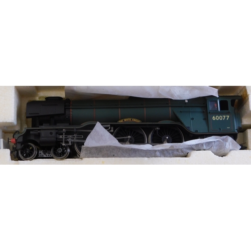 664 - Hornby Locomotive R2342, BR 4-6-2 Class A3 Locomotive Class A3 Locomotive 'White Knight' mint and bo... 