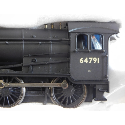 733 - Bachmann Locomotive 31-862 J39 64791 black late crest 'Stepped Tender' mint and boxed