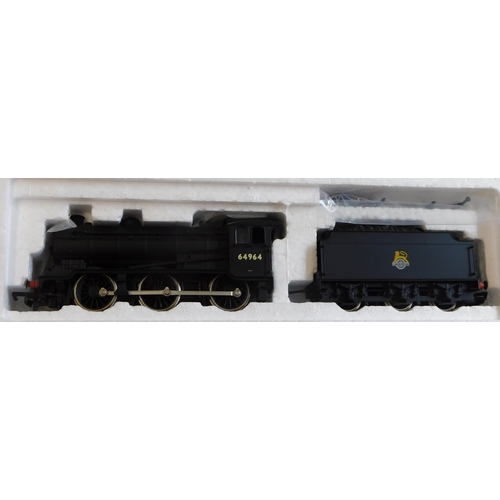 734 - Bachmann Locomotive 31-85A J39 64964 BR early crest, mint and boxed