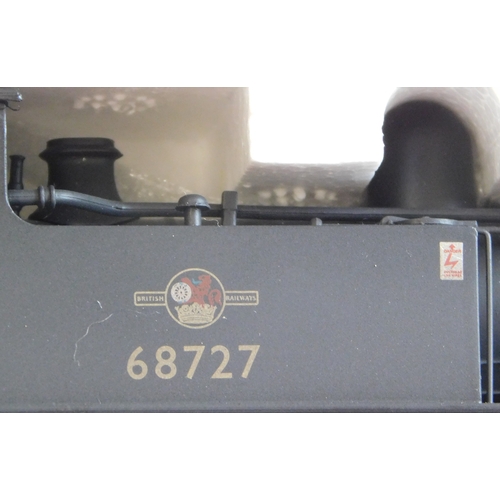 742 - Bachmann Locomotive 31-058 J72 Tank 68727 BR black late crest, mint and boxed