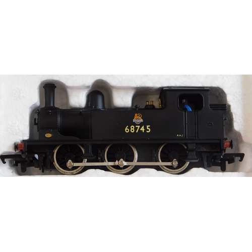 747 - Bachmann Locomotive J72 68745 mint and boxed