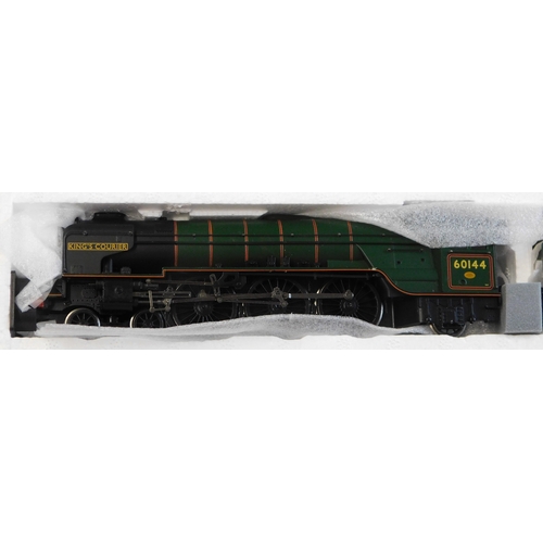 689 - Bachmann Locomotive 31-557 Class A1 60144 'Kings Courier' BR green late crest, mint and boxed