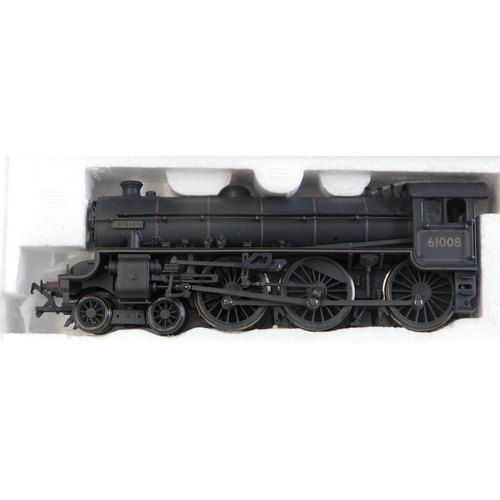 690 - Bachmann Locomotive 31-709 B1, 61008 BR lined black late crest weathered, mint and boxed