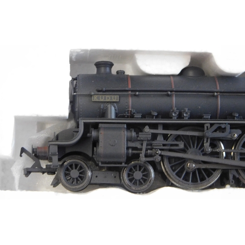 690 - Bachmann Locomotive 31-709 B1, 61008 BR lined black late crest weathered, mint and boxed