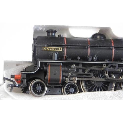 692 - Bachmann Locomotive 31-708 B1 '61003' 'Gazelle' BR black late crest, mint and boxed