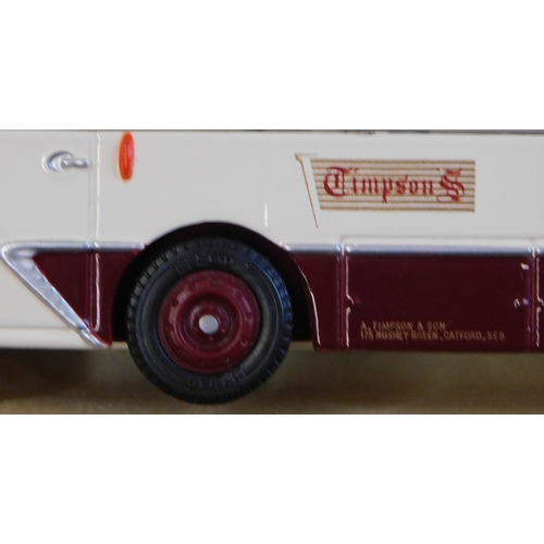 856 - Gilbow Holdings Ltd - 1:76 scale (Limited edition) Timpson's & Surrey Motors Coach Set, boxed set (2... 