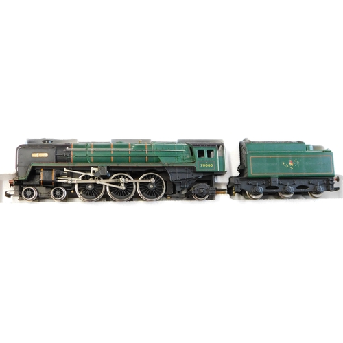 756 - Hornby Locomotive R036 BR Loco 'Britannia' mint and boxed