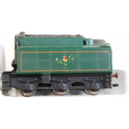 756 - Hornby Locomotive R036 BR Loco 'Britannia' mint and boxed