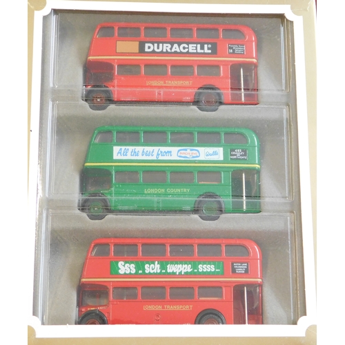 865 - The London Bus Story - London Transport, 1:76 scale (3 vehicles) one boxed set of 1950-1960 commerci... 