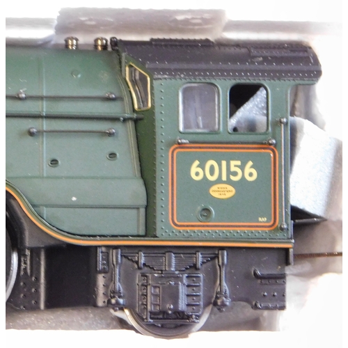 674 - Bachmann  Locomotive 32-556 Class A1 60156 'Great Central', BR green late crest, riveted tender, min... 