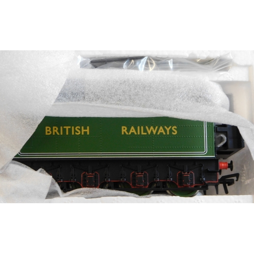 705 - Bachmann Locomotive 32-554 Class A1 60114 'W.R. Allen' Doncaster green, British Airways, mint and bo... 